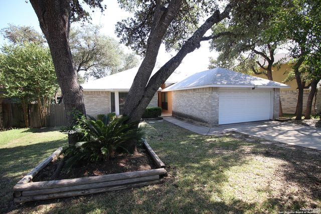 $1,775 | 7422 Silent Path | San Antonio