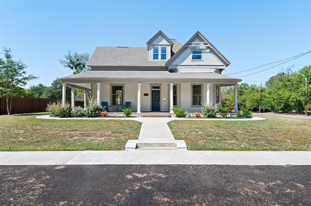 front view of house with a yard