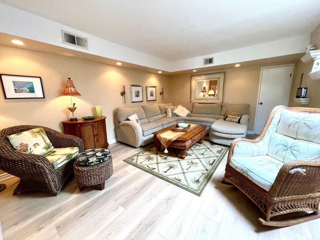 $2,900 | 5301 East Waverly Drive, Unit 120 | Palm Canyon Villas