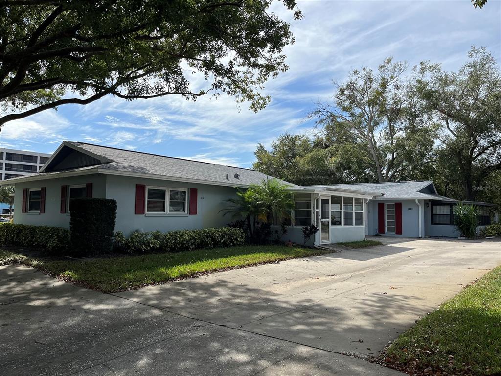 1601 Berwick Front with One Car Garage