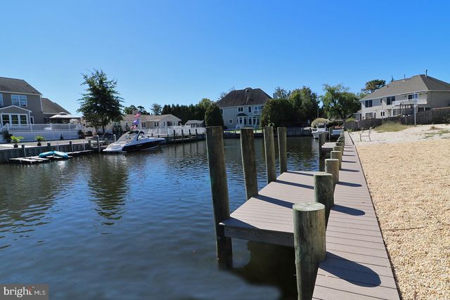 $549,900 | 719 Roanoke Drive | Lacey Township - Ocean County