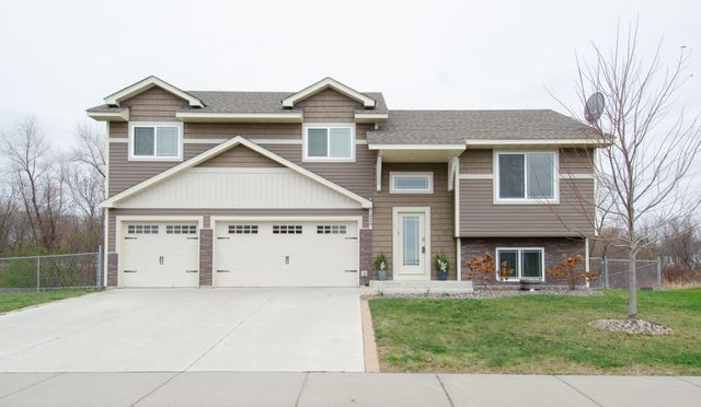 $340,000 | 424 Terning Way | Howard Lake