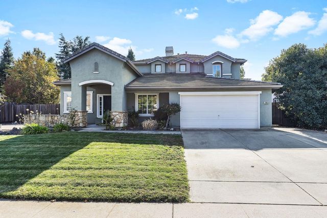 $749,000 | 3903 Ravenview Court | Mission Hills