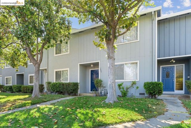 $649,000 | 1441 St James Parkway | Mt. Diablo Health Care District