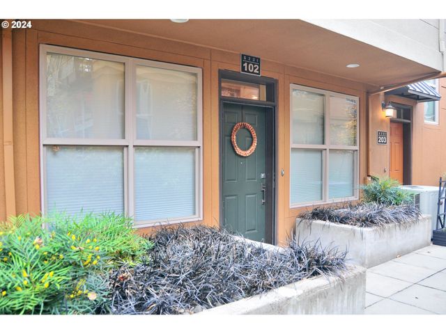 $389,900 | 6231 Northeast Carillion Drive, Unit 102 | Orenco Station