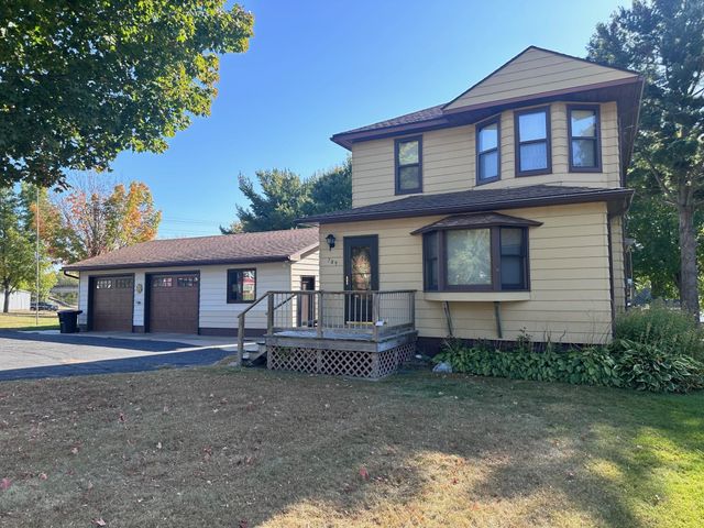 $259,900 | 709 Lindbergh Drive South | Little Falls