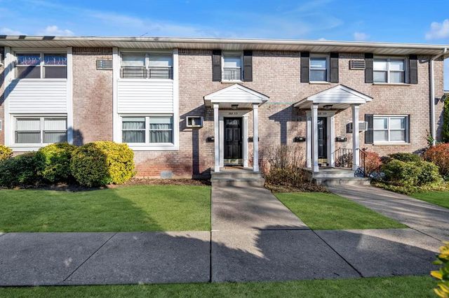 $329,800 | 268-33 82nd Avenue, Unit 276A | Floral Park