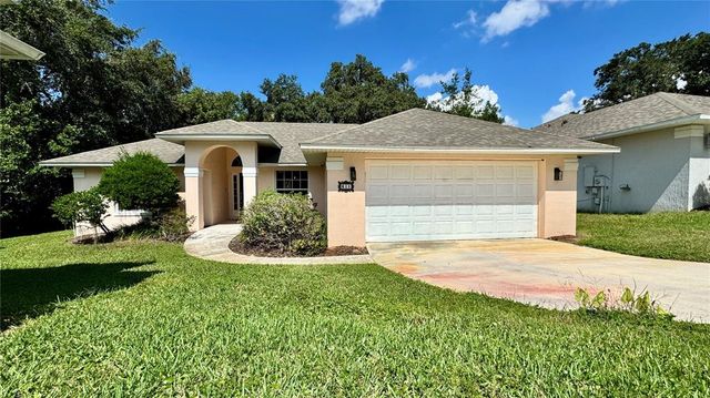 $325,000 | 611 Huron Place | Mount Dora