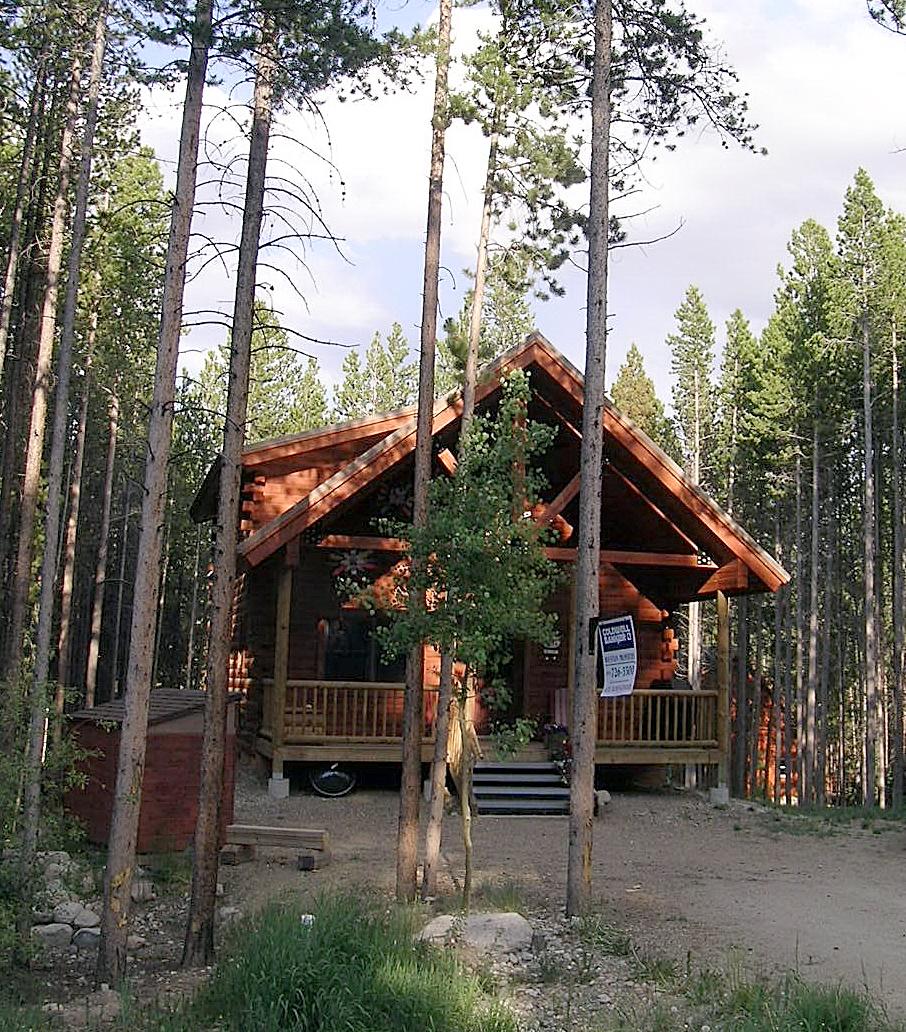 Log Home in Winter Park