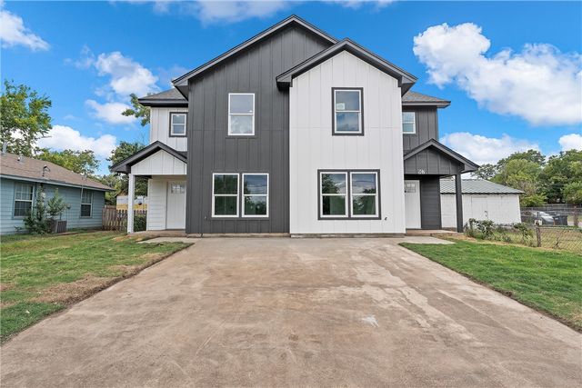 $459,900 | 907 South 15th Street | Brazos