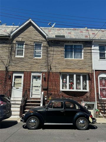 $599,000 | 95-09 Woodhaven Court | Ozone Park