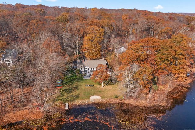 $1,300,000 | 106 Hunt Road | Columbia