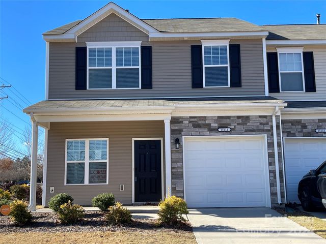 $1,850 | 15111 Wrights Crossing Drive | Steele Creek