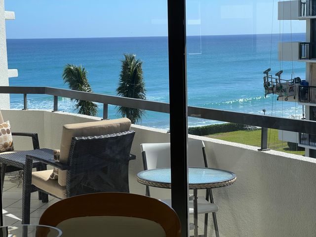 $2,250,000 | 3120 South Ocean Boulevard, Unit 1402 | South Palm Beach - Palm Beach