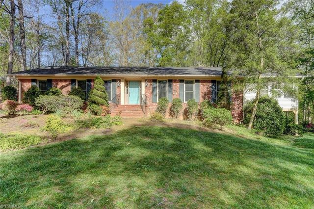 $379,900 | 2112 Meadowbrook Terrace | Reidsville