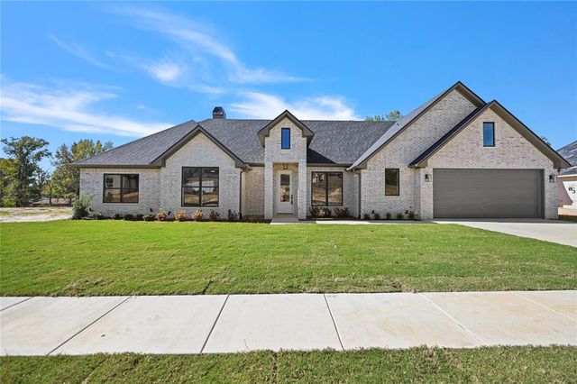 $475,000 | 994 Mallard Drive | Lindale