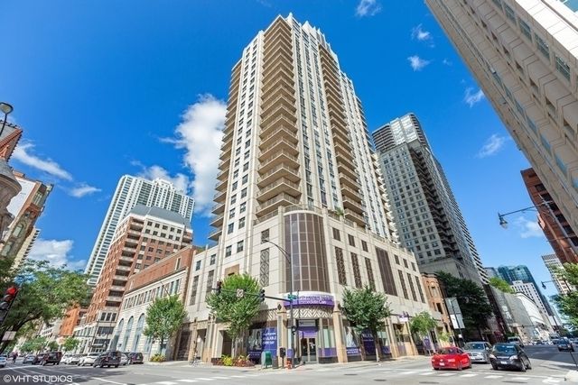 $425,000 | 635 North Dearborn Street, Unit 1602 | The Caravel