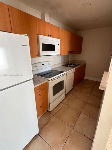 $2,300 | 4340 Northwest 79th Avenue, Unit 2A | Doral