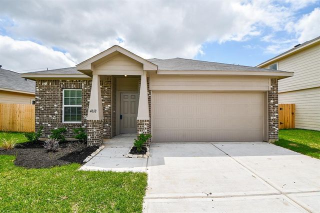 $2,100 | 4818 South Richwood Drive | Rosenberg