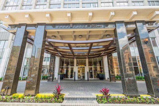 $220,000 | 655 West Irving Park Road, Unit 4711 | Park Place Tower