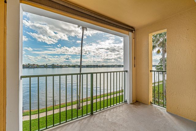 $2,700 | 180 Yacht Club Way, Unit 306 | Hypoluxo