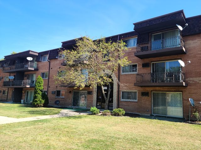 $79,000 | 18550 Torrence Avenue, Unit 23 | Lansing