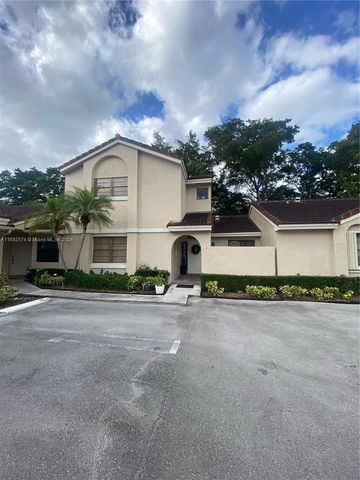 $510,000 | 6111 Northwest 171st Street | Country Club of Miami