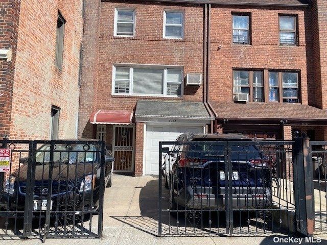 $950,000 | 32-35 93rd Street | Jackson Heights