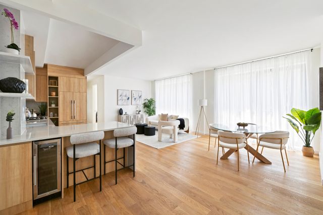 $1,995,000 | 658 Washington Avenue, Unit 2 | Prospect Heights