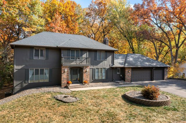 $565,000 | 4486 Oak Chase Road | Eagan