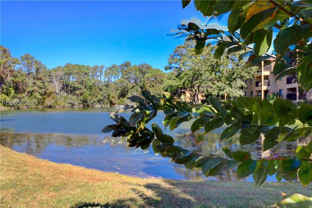 $375,000 | 40 Folly Field Road, Unit D2 | Hilton Head Island