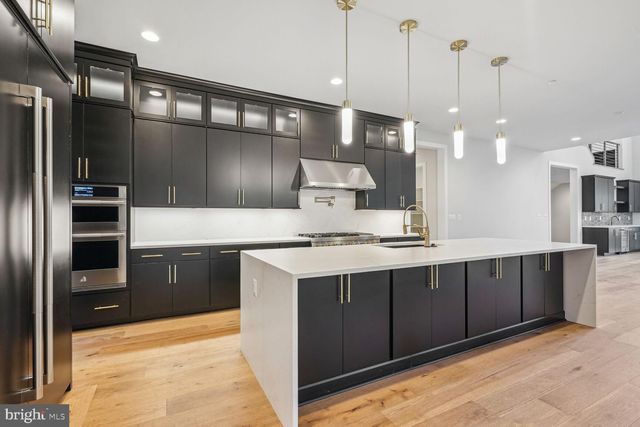 $2,659,900 | 6821 Silver Linden Street | North Bethesda