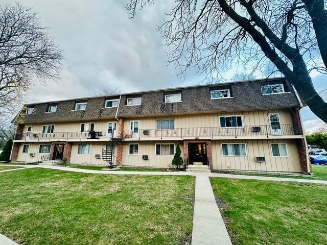 $154,900 | 2302 West Algonquin Road, Unit 2 | Rolling Meadows