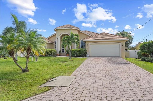 $1,359,888 | 1408 Southwest Seahawk Way | Palm City