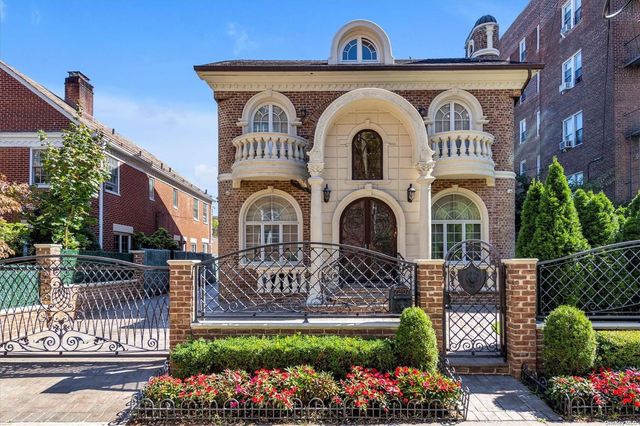 $3,389,000 | 72-07 112th Street | Forest Hills