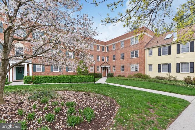 $319,900 | 2236 Washington Avenue, Unit W203 | Rock Creek Gardens Condominium