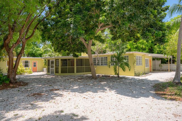 $899,000 | 113 North Bay Harbor Drive | Key Largo