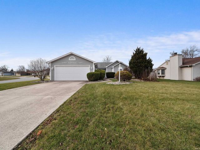 $224,995 | 1511 Fall Creek Parkway | Northwest Fort Wayne