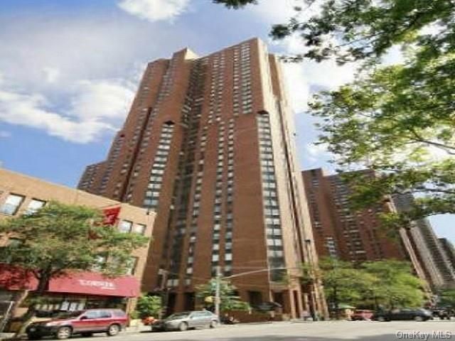 $924,800 | 1641 3rd Avenue, Unit 29F | Upper East Side