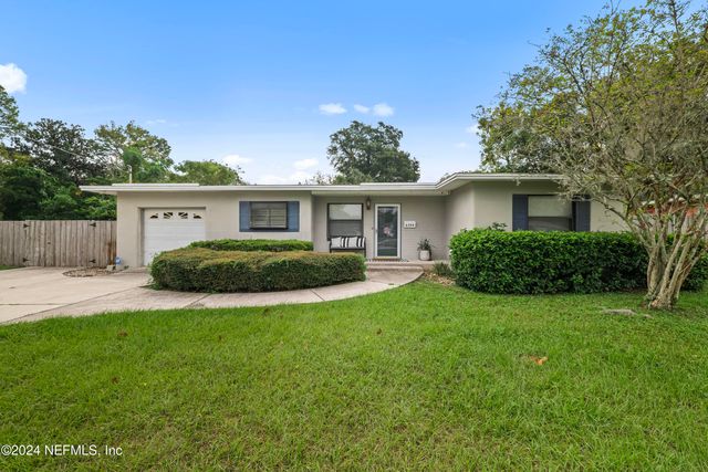 $350,000 | 6104 Robbins Circle South | Oak Haven