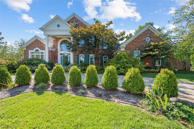 $1,550,000 | 990 Kingscove Court | Town and Country