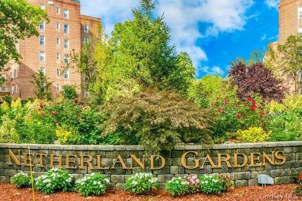 $166,000 | 5650 Netherland Avenue, Unit 6C | North Riverdale