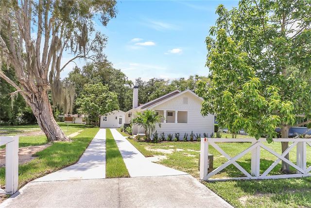 $3,100 | 1050 A Vineland Road | Winter Garden