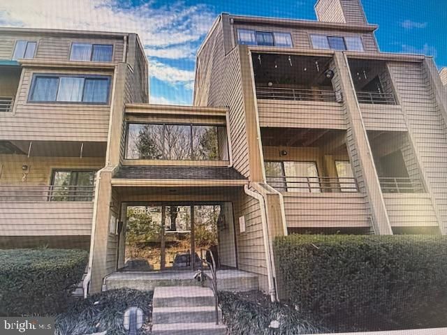 $265,000 | 6907 Jones View Drive, Unit 3A | Pikesville