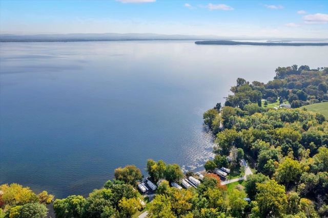 $850,000 | 1088 Lakeview Drive | North Hero