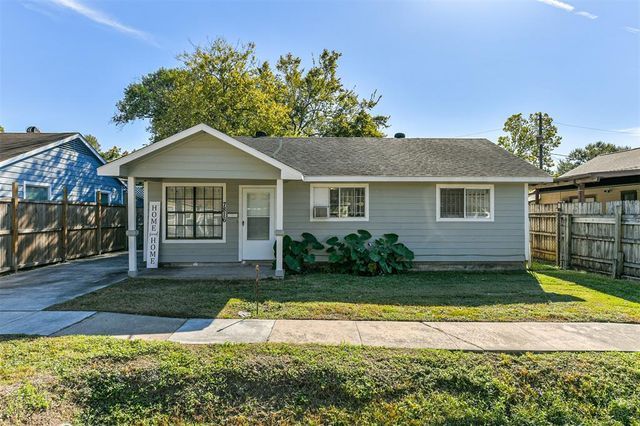 $185,000 | 7816 Elvera Street | Pecan Park