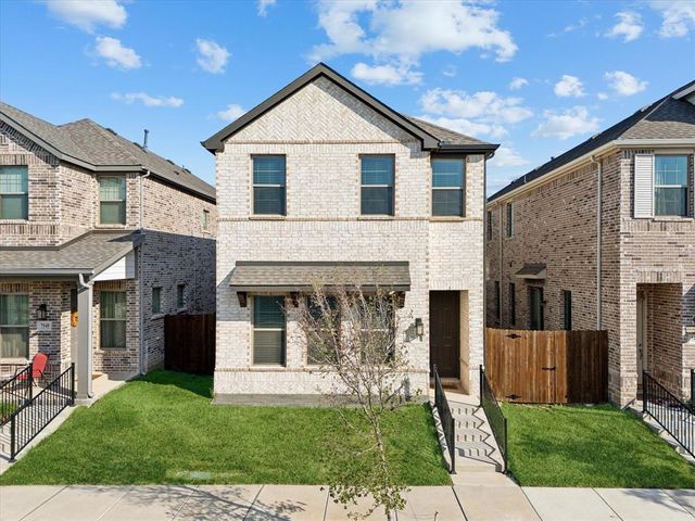 $465,000 | 7553 Regal Lane | North Richland Hills