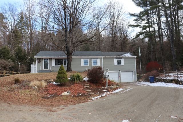 $349,000 | 7 Pond Brook Road | Huntington