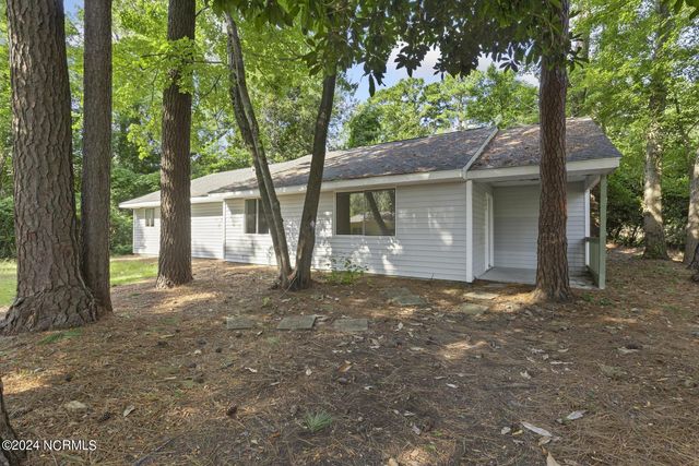 $379,900 | 404 Rose Avenue | Eastwind-Piney Acres