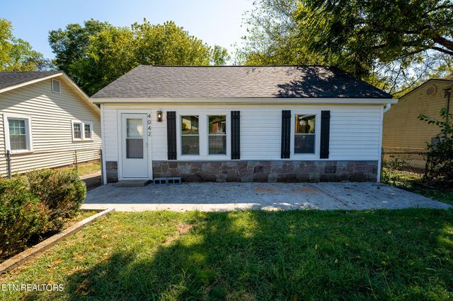 $189,900 | 4042 Catalpa Avenue | Fike